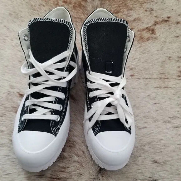 CONVERSE Chuck Taylor All Star Lugged Hi Top Sneakers in Black Size 9.5 NEW