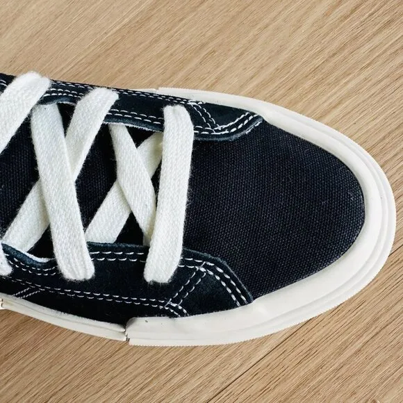 🤩Converse Women Shoes Chuck Taylor All Star Hi Size 8 Sneakers Black A04689C🤩