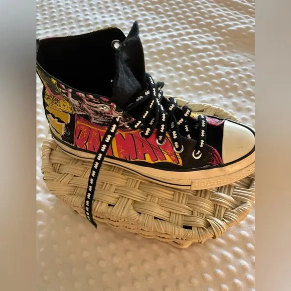 CONVERSE x BATMAN x CHUCK TAYLOR ALL STAR SNEAKERS Unisex Women’s 7 Men’s 5