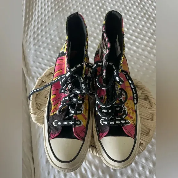 CONVERSE x BATMAN x CHUCK TAYLOR ALL STAR SNEAKERS Unisex Women’s 7 Men’s 5