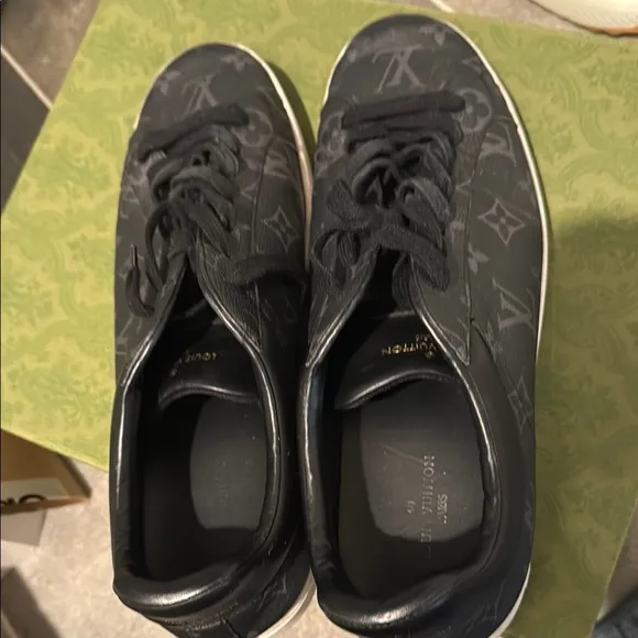 COPY - Louis Vuitton Black Sneakers