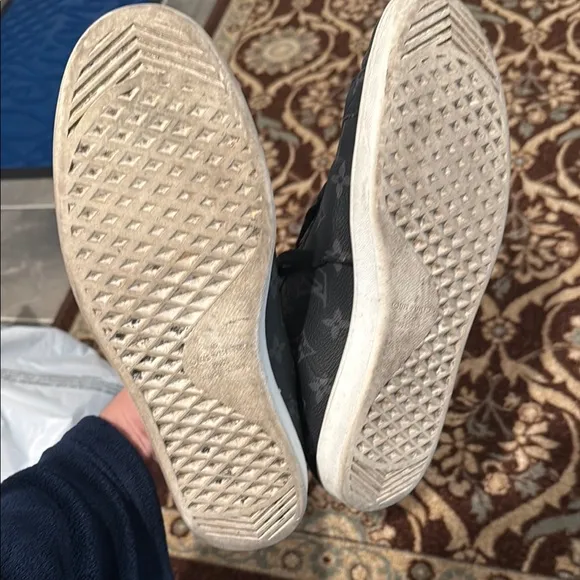 COPY - Louis Vuitton Black Sneakers