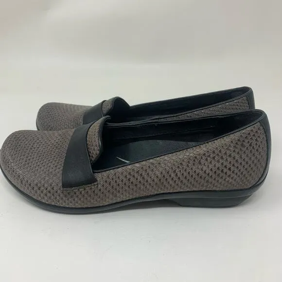 Dansko Loafers Women's Gray Snakeskin Leather Flat Comfort Shoes Size 9