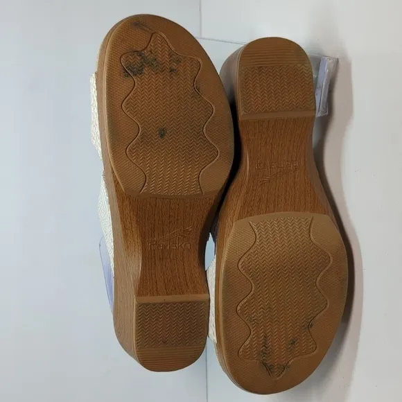 Dansko Sophie slip-on slides sandals womans size 9.5-10.  EU 40
