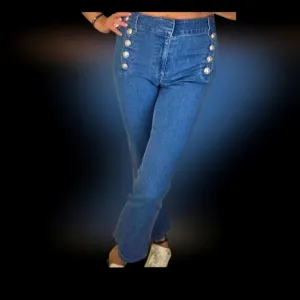 DEREK LAM Crop Blue Button-Detail Jeans. Size 29