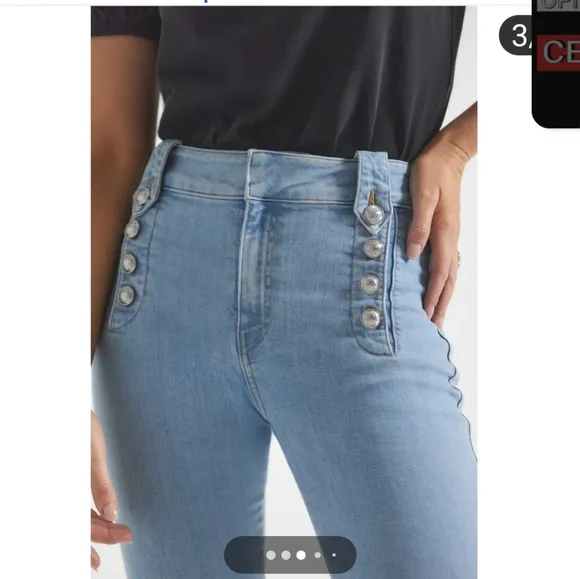 DEREK LAM Crop Blue Button-Detail Jeans. Size 29