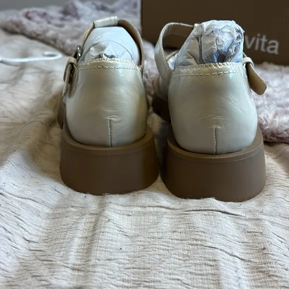 Dolce Vita Emilio Flats Cream Crinkle Patent Leather  7.5 NEW in Box Mary Jane