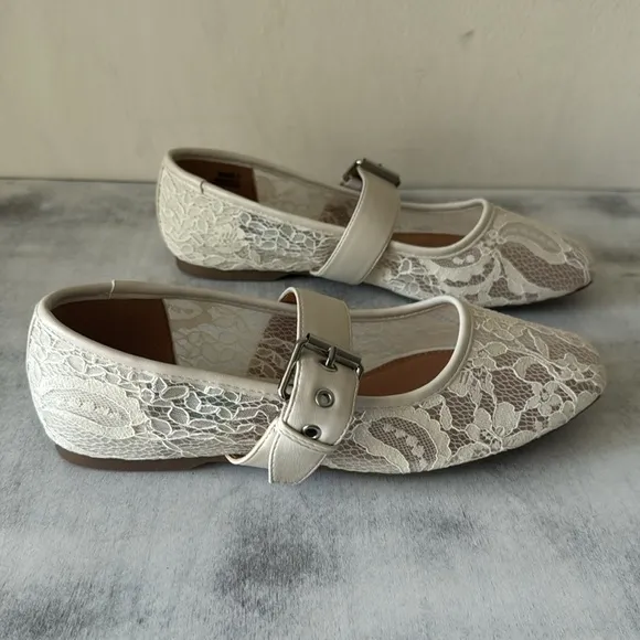 Dolce Vita Lace Flats Ivory Sz. 8