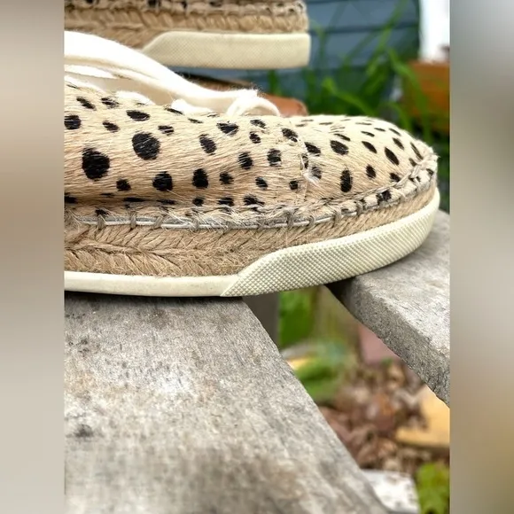 Dolce Vita Size 8.5 Women’s Madox Calf Hair Leopard-Print Sneakers •Low Top EGUC