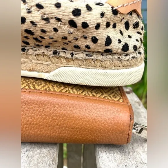 Dolce Vita Size 8.5 Women’s Madox Calf Hair Leopard-Print Sneakers •Low Top EGUC