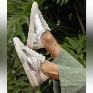 Dolce vita Zina Sneakers Chrome DistressedLeather 7.5 gently used