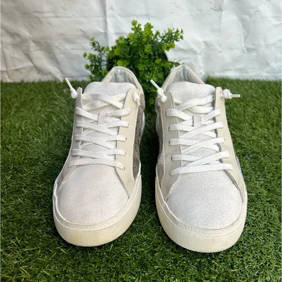 Dolce vita Zina Sneakers Chrome DistressedLeather 7.5 gently used