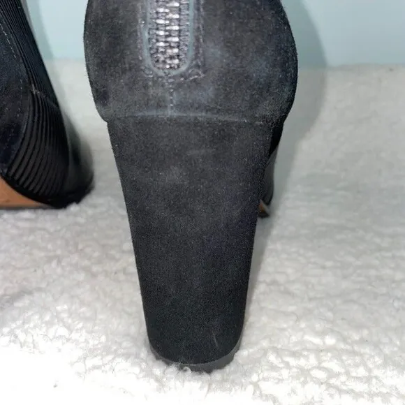 Donald J Pliner Black Leather and Suede Heeled Ankle Boots Booties Size 11 EUC