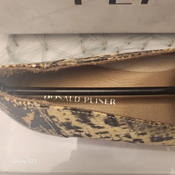 Donald J. Pliner Snakeskin &quot;Metallic Mini Viper Lemon&quot;. NIB. Size EU 37/US 7