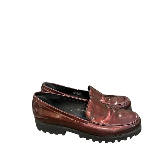 Donald Pliner Womens Burgundy Patent Leather Loafers Size 9, Pre-Owned Good Con