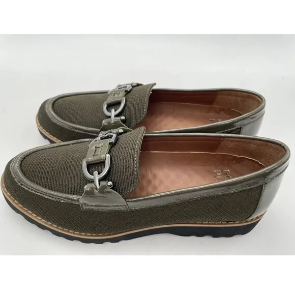 Donald Pliner Women's Size 7 Green Clio Loafers, Slip-On Shoes, Comfortable