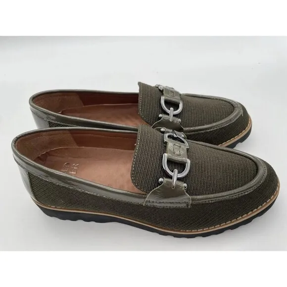 Donald Pliner Women's Size 7 Green Clio Loafers, Slip-On Shoes, Comfortable