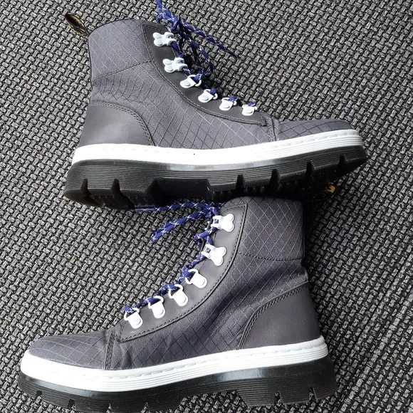 Dr. Martens combat boots size 8 NEW