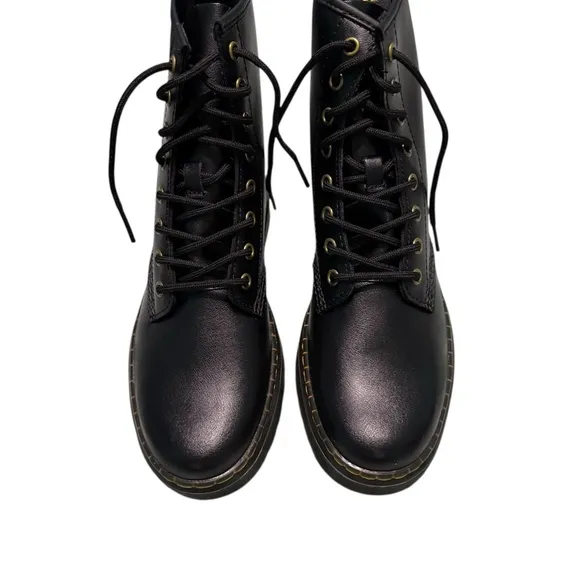Dr. Martens Zavala Air Wair Black Boots AW004 Women's Size 8
