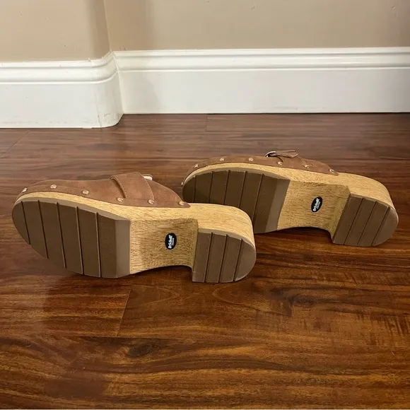 Dr. Scholl’s Cassidy Clog Shoes Slides Brown with Gold Details Womens size 8.5