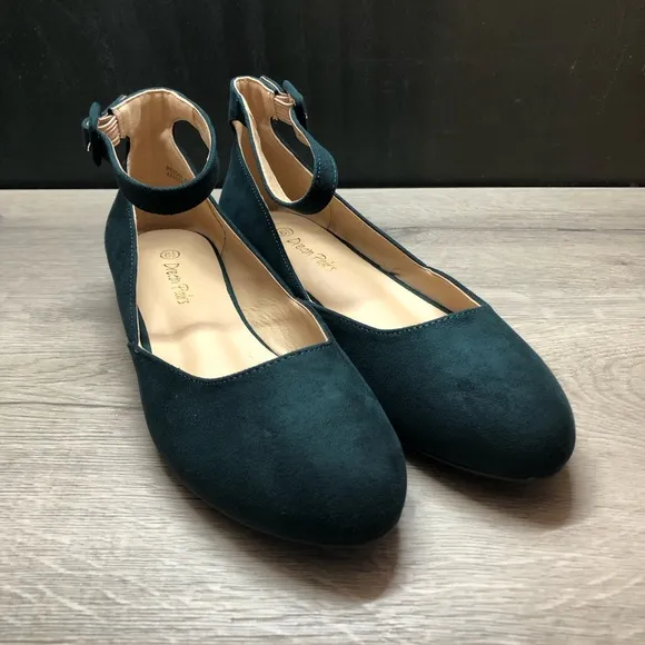 DREAM PAIRS Ankle Strap Low Wedge Flats