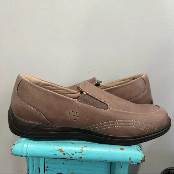 Drew Slip On Violet Loafers Comfort Shoe Tan Brown Size 11.5