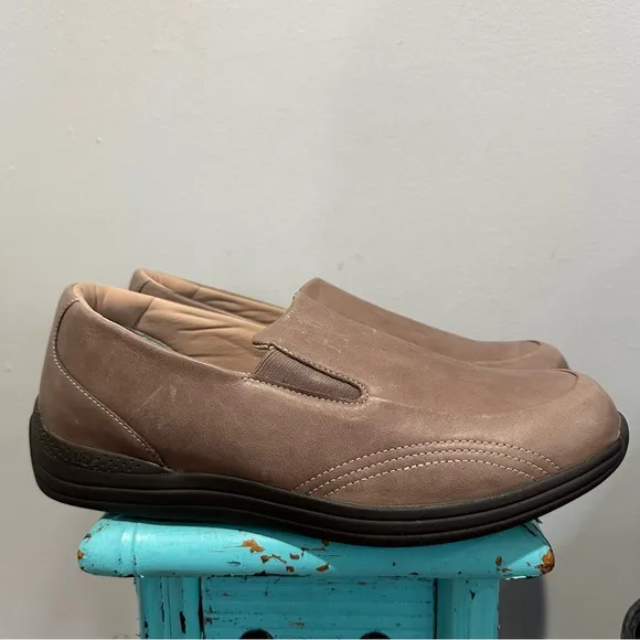 Drew Slip On Violet Loafers Comfort Shoe Tan Brown Size 11.5