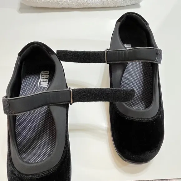 Drew Woman's Rose Mary Jane Comfort Shoes Black Velvet Patent Leather Size 9M