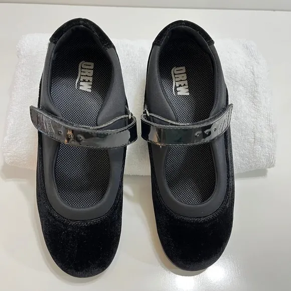 Drew Woman's Rose Mary Jane Comfort Shoes Black Velvet Patent Leather Size 9M