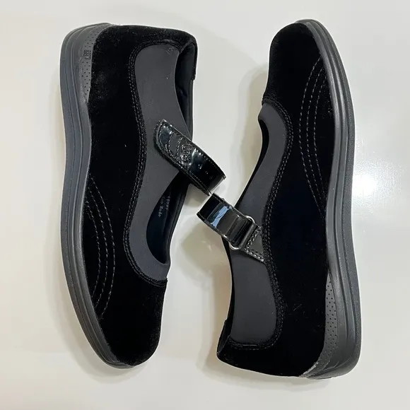 Drew Woman's Rose Mary Jane Comfort Shoes Black Velvet Patent Leather Size 9M