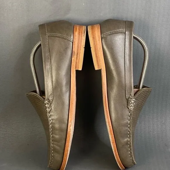 DRIVER CLUB USA Perforated soft leather slip on loafers size 8 wide