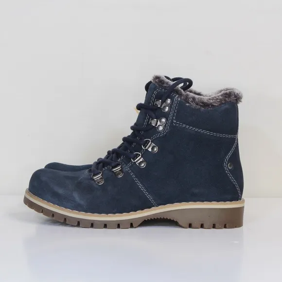 Earth Women's Suede Navy Ranger Acadia Boot NWT