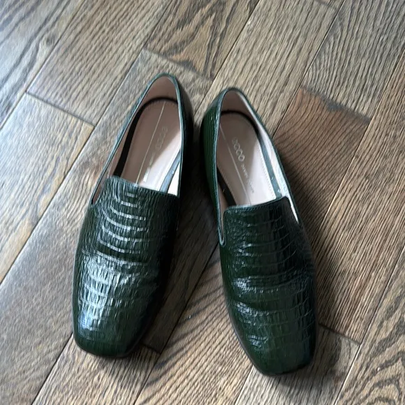 Ecco Green Leather Slip-On Loafers