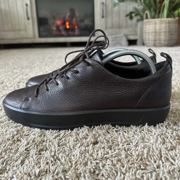 ECCO Men's Size 10-10.5 Danish Design Soft Leather Brown Fashion Sneakers Low