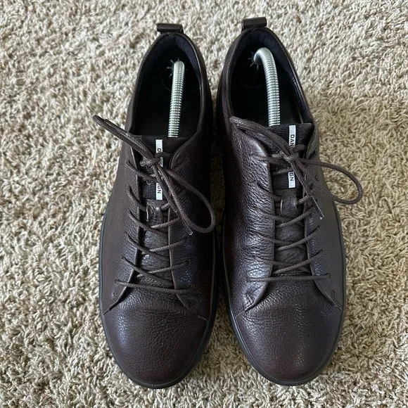 ECCO Men's Size 10-10.5 Danish Design Soft Leather Brown Fashion Sneakers Low