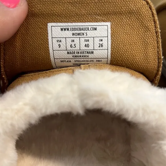 Eddie Bauer NWOT Women's Storm Slide Sz 9