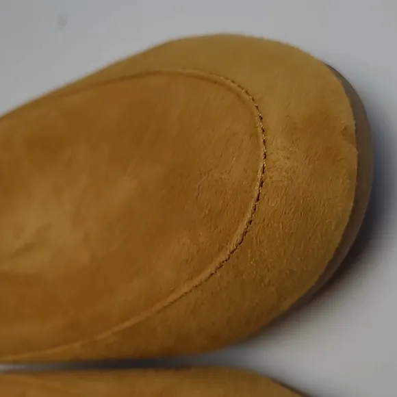 EILEEN FISHER ELAN SUEDE LOAFERS GOLDENROD BLOCK HEELS ALMOND TOE WOMENS 10