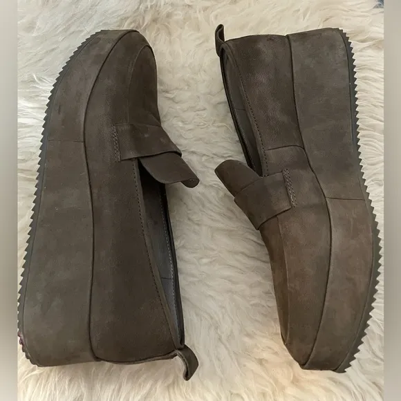 EILEEN FISHER PLATFORM LOAFERS Nubuck Leather Slate SIZE 9
