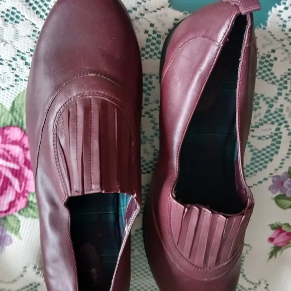 Elegant Burgundy Women's Loafers