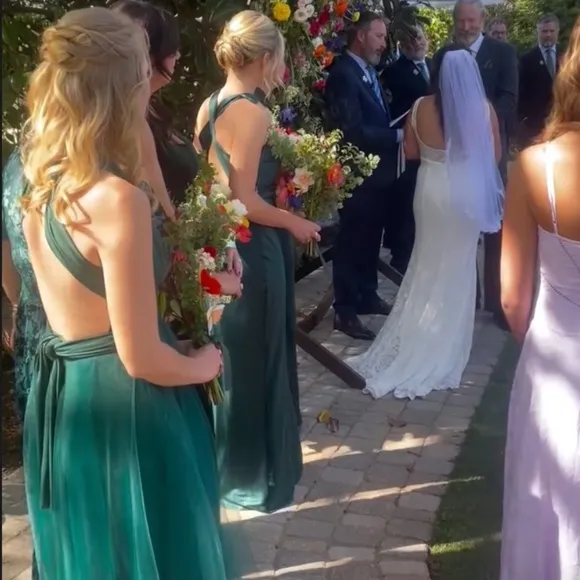 Emerald Green ✨ Convertible Infinity Bridesmaid Dress – One Size Fits Most