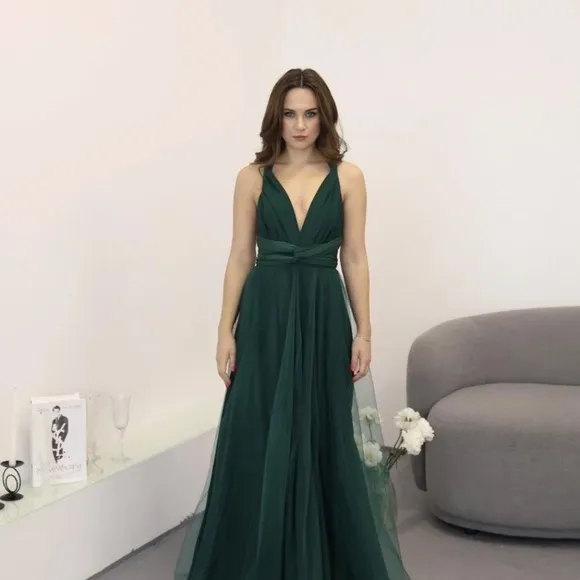 Emerald Green ✨ Convertible Infinity Bridesmaid Dress – One Size Fits Most