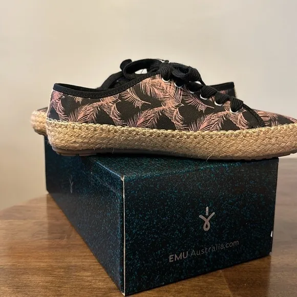 Emu Agonis Espadrille sneaker, NWB, Rose Pink Palm