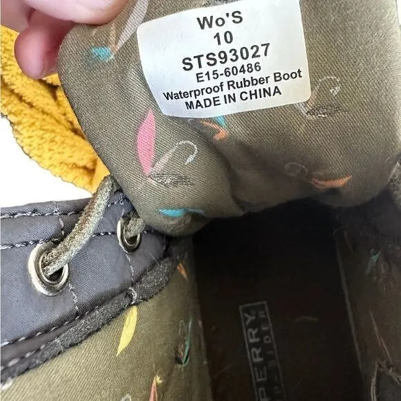 EUC - Sperrys Top Sider Women’s Quilted Duck Boots - Navy Blue -Size 10