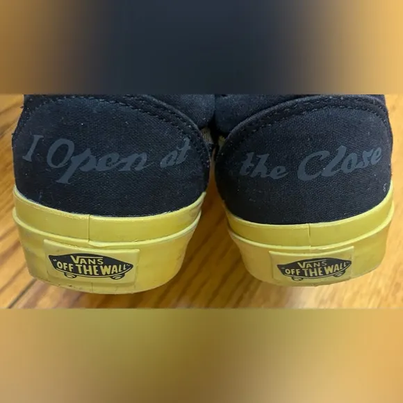 EUC Vans x Harry Potter Golden Snitch Sneaker, Black
