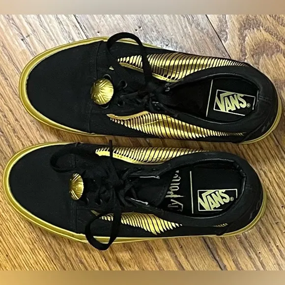 EUC Vans x Harry Potter Golden Snitch Sneaker, Black