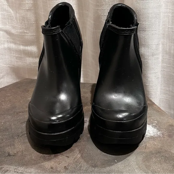 Extremely rare!!!  Hunter high heel Chelsea ankle boots