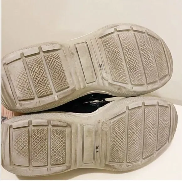 Fennix Italy Leather Navy Gray Sneakers Size 9.5 Swarovski crystals 495.00