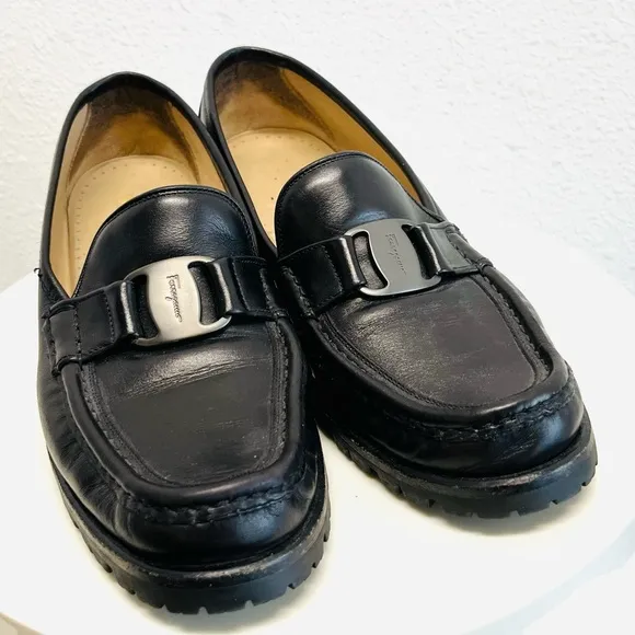 Ferragamo Black Leather Lug Sole Shies Loafers
