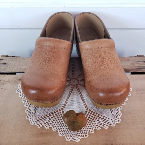 🌿FLASH🌟SALE🌿Dansko Pro Honey Clogs Burnished Distressed Leather Boho 10.5-11