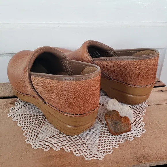 🌿FLASH🌟SALE🌿Dansko Pro Honey Clogs Burnished Distressed Leather Boho 10.5-11